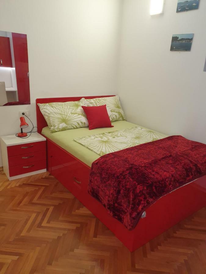 Gordana Apartments Хвар Экстерьер фото